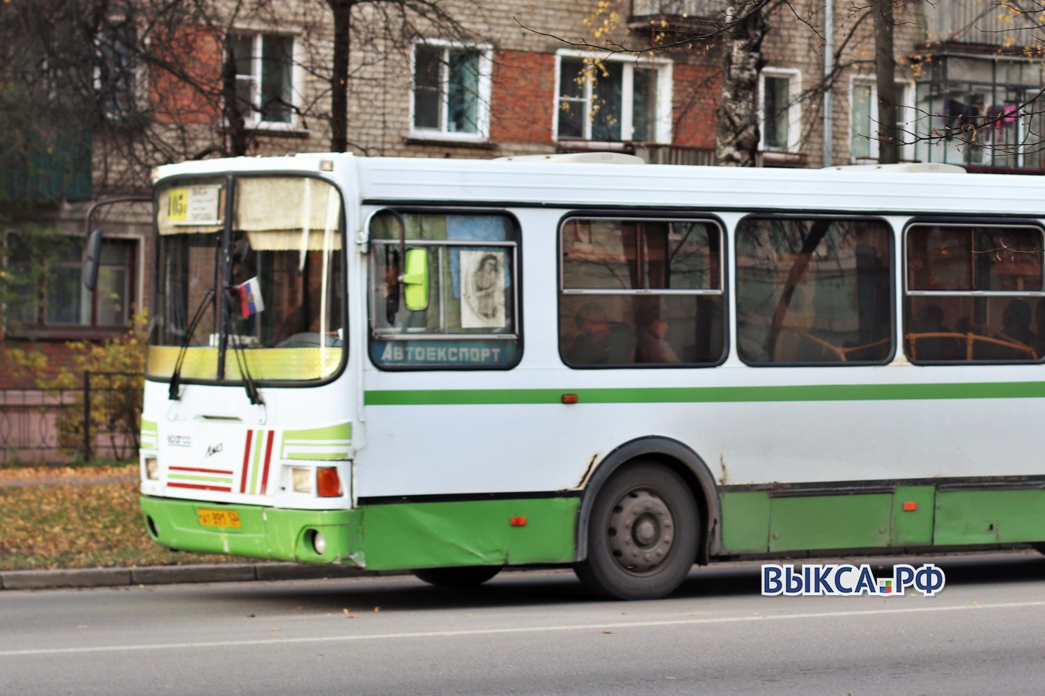 Автобусы ходят редко, на жалобы не реагируют